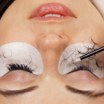 Safe and Effective Ways to Remove Eyelash Extensions without Damage